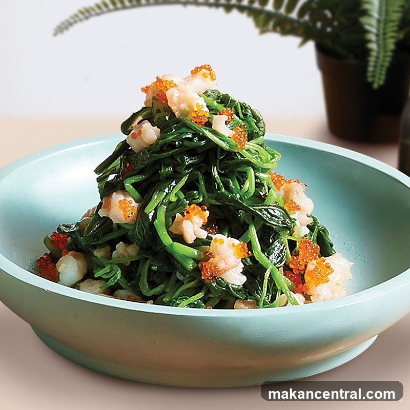 Stir-fried Greens with Shrimp and Roe