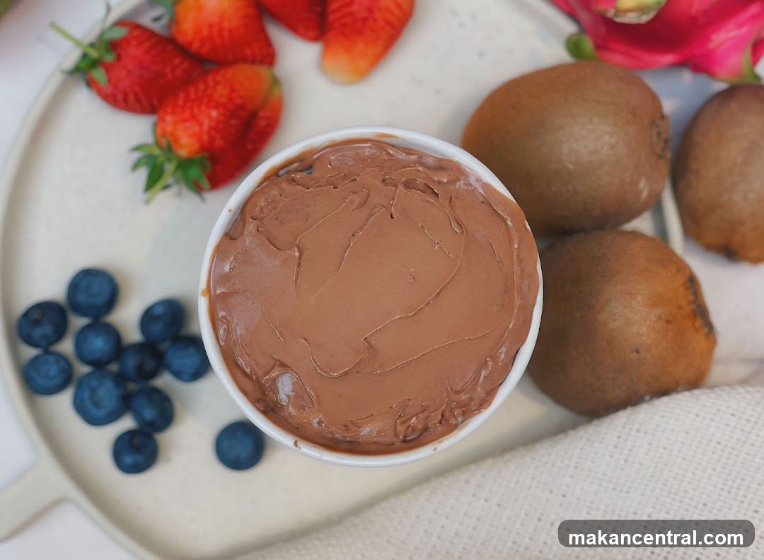 Chocolate Spread with Fruits