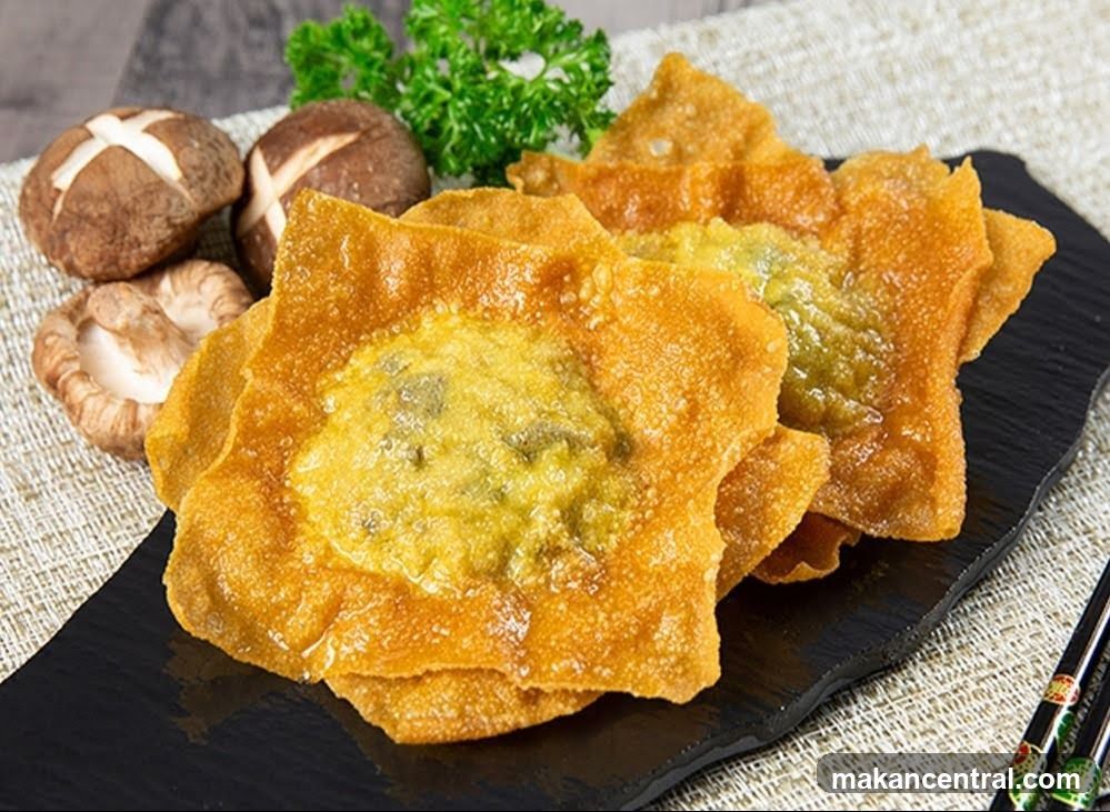 Fried Wontons with Shiitake Mushrooms