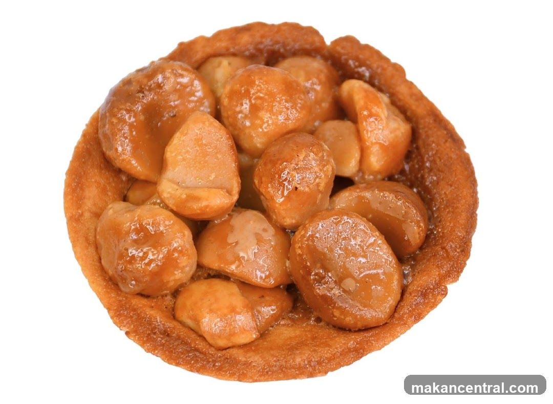 Caramelized Macadamia Nut Tartlet