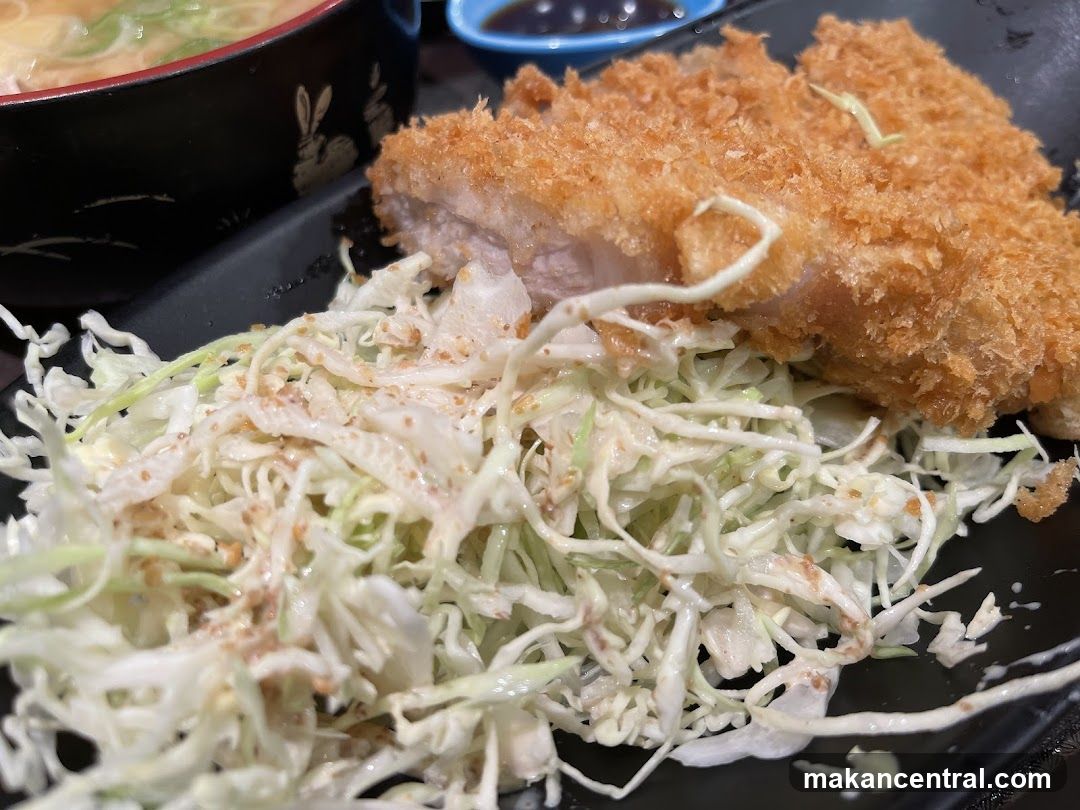 Pork Cutlet with Shredded Cabbage