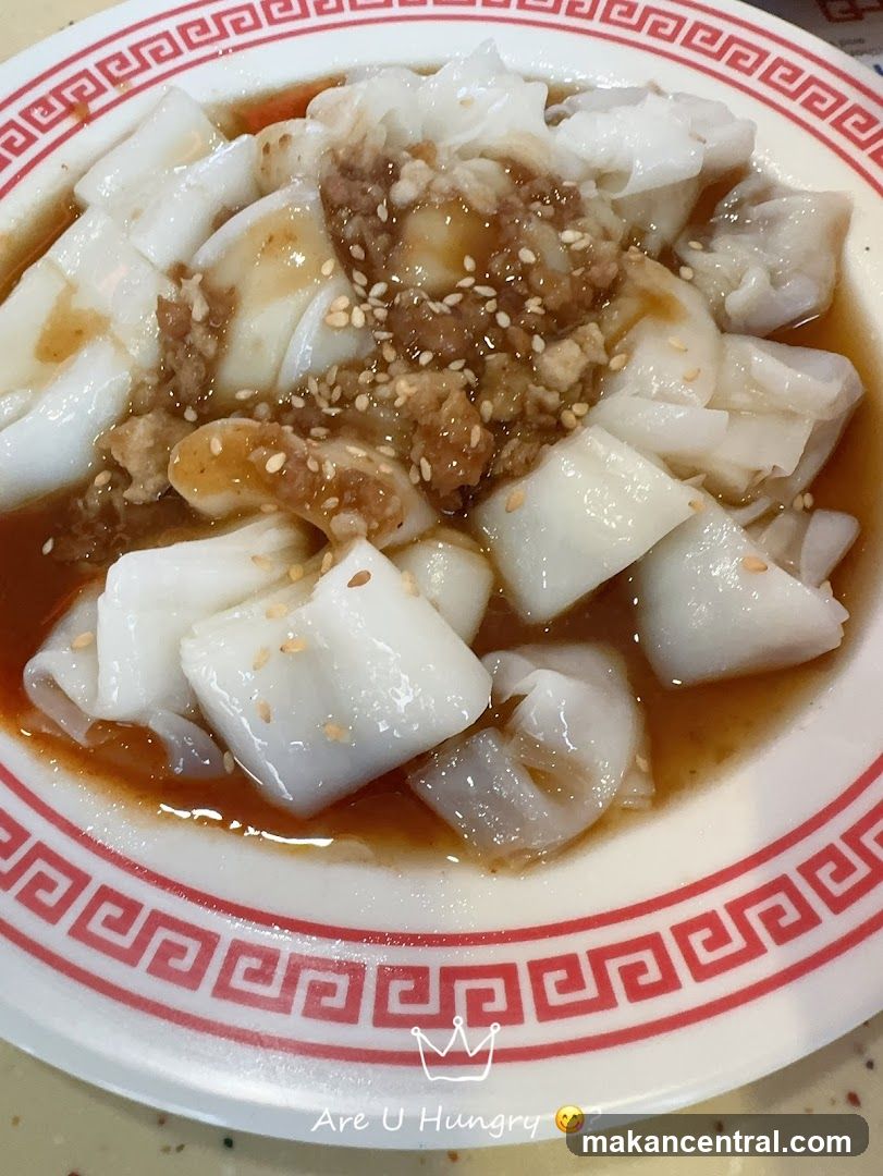 Steamed Rice Rolls with Toppings