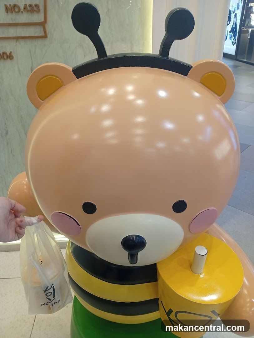 Bear-Bee Statue with Drink