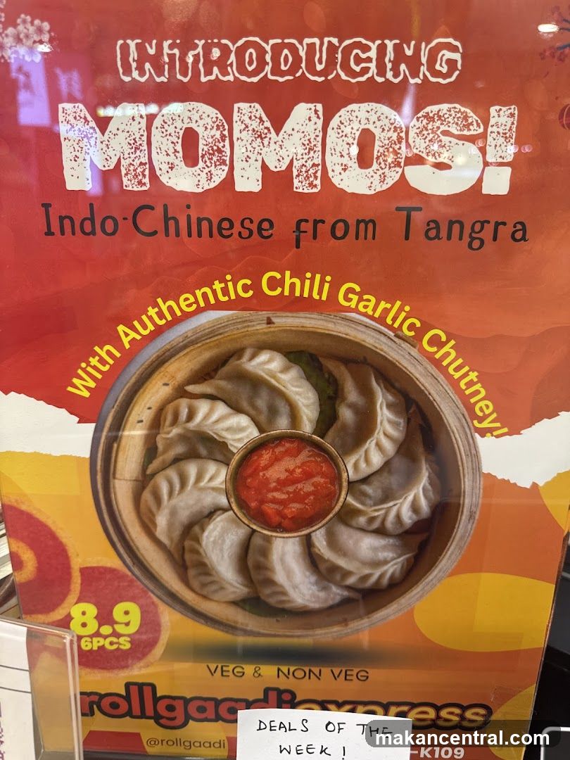 Momos Advertisement