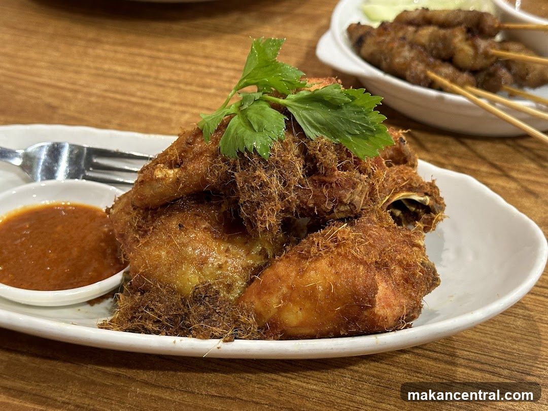 Fried Chicken with Sauce and Satay