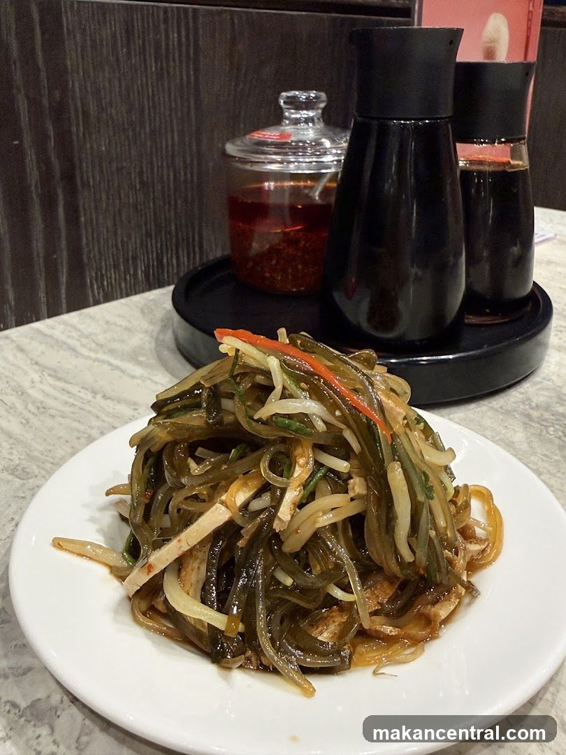 Seaweed Salad with Tofu