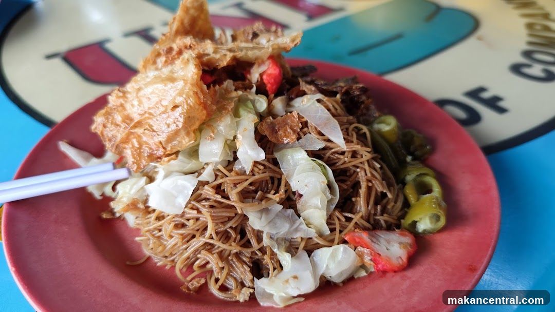 Noodles with Toppings