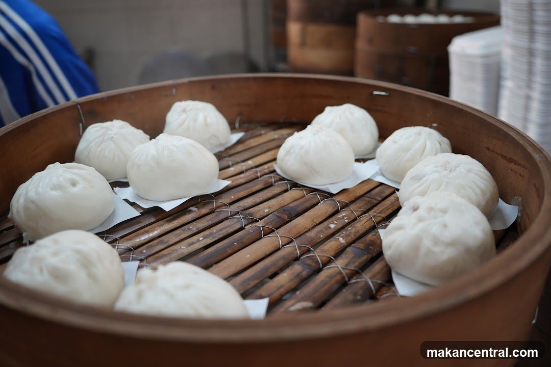 Steam Buns in Bamboo Steamer