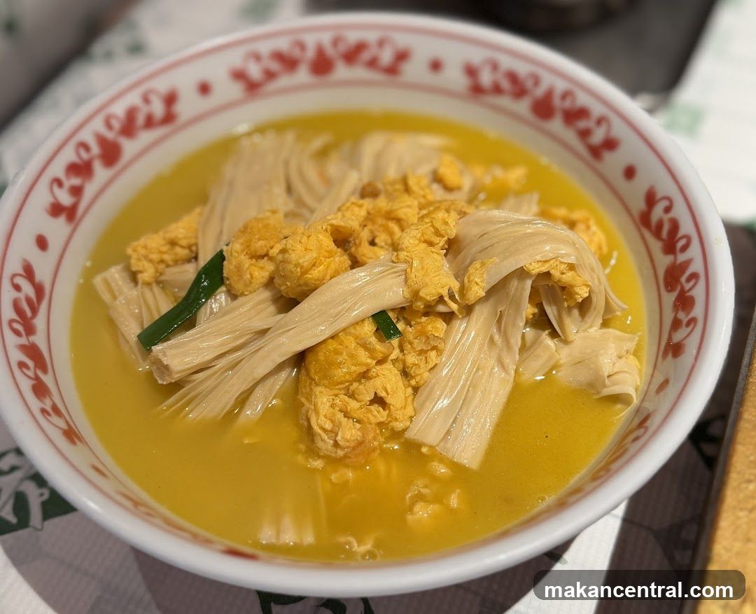 Food dish in bowl