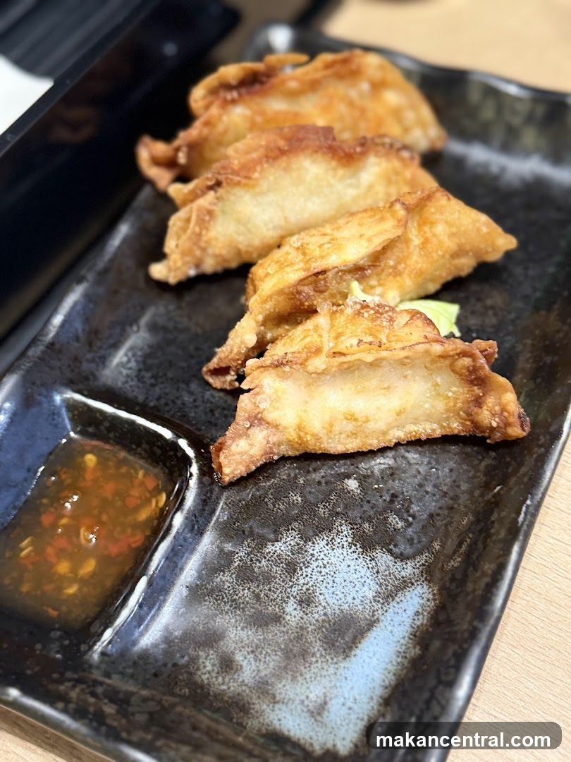 Fried Dumplings with Sauce