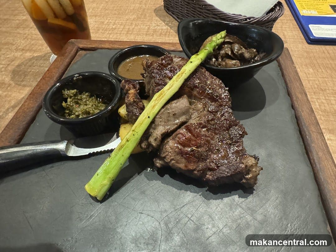 Restaurant Interior Food Plate