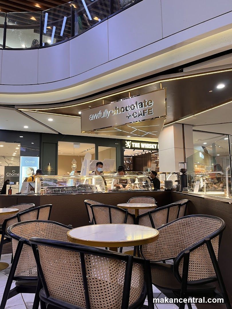awfully chocolate + CAFE interior