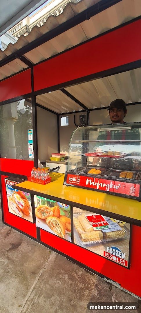 Food stall exterior