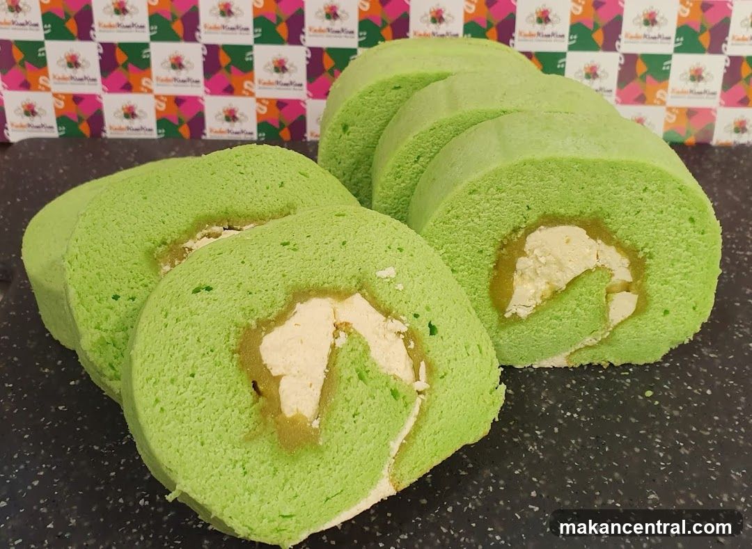 Green Roll Cake Slices