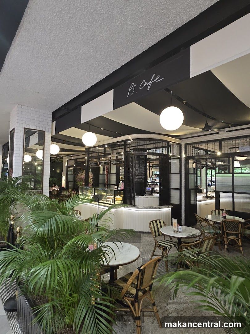 PS Cafe Interior