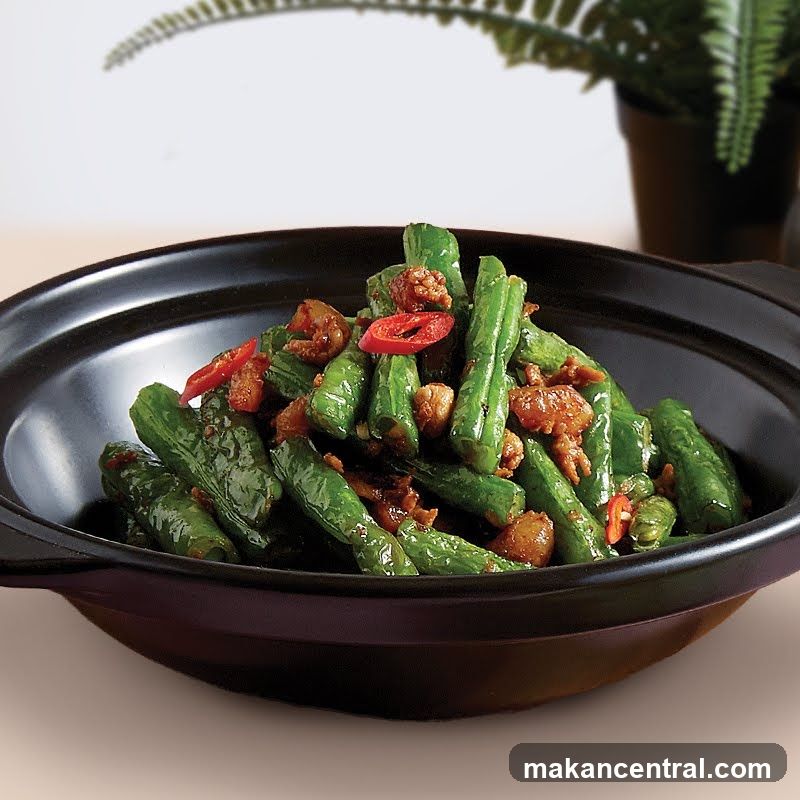 Stir-fried Green Beans with Minced Meat