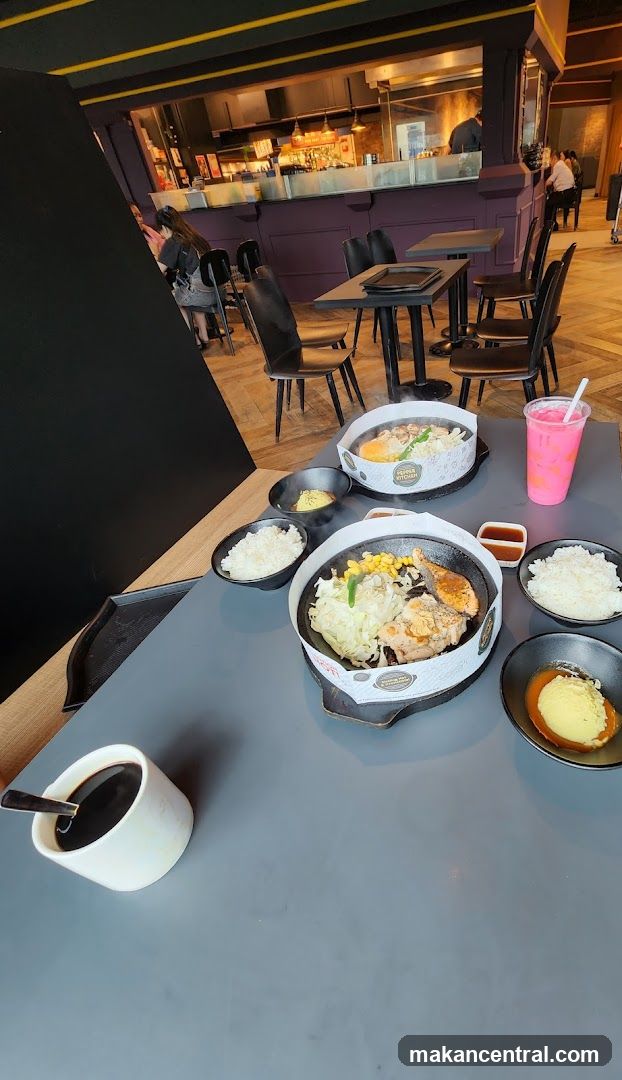 Sizzling Plates and Drinks