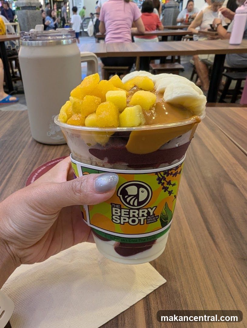 Acai Bowl with Mango and Banana