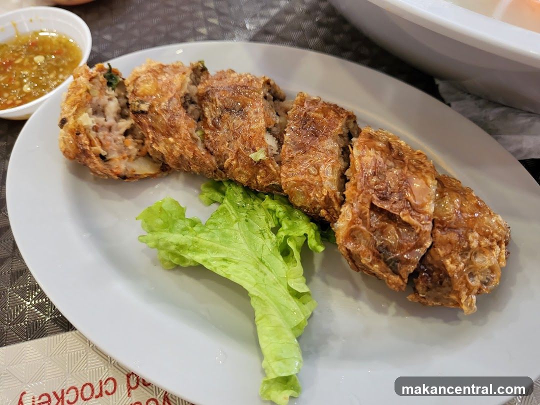 Fried Meat Rolls with Dipping Sauce