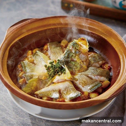 Steamed Fish Head and Slices