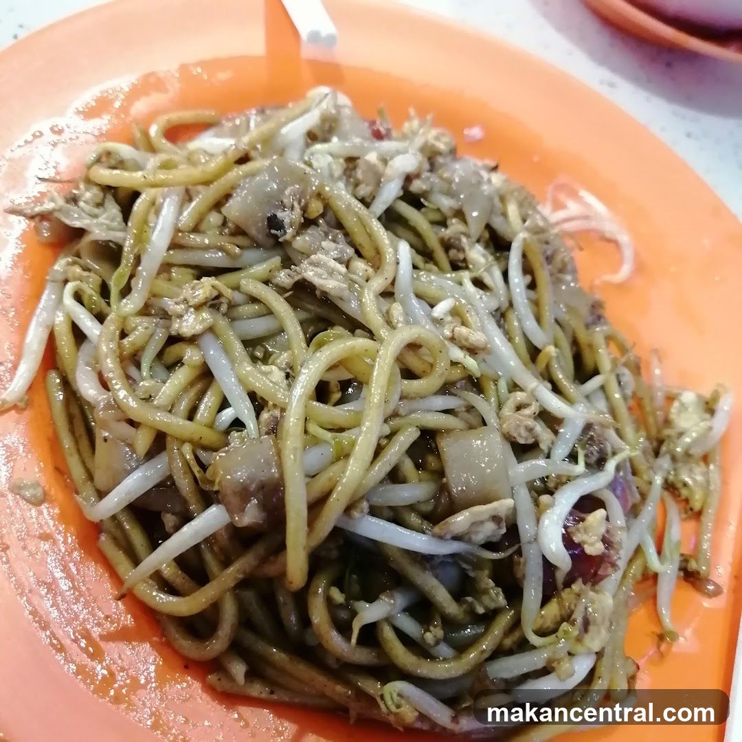 Stir-fried Noodles with Bean Sprouts