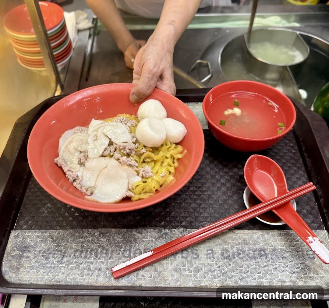 Noodles with Fish Balls and Minced Meat