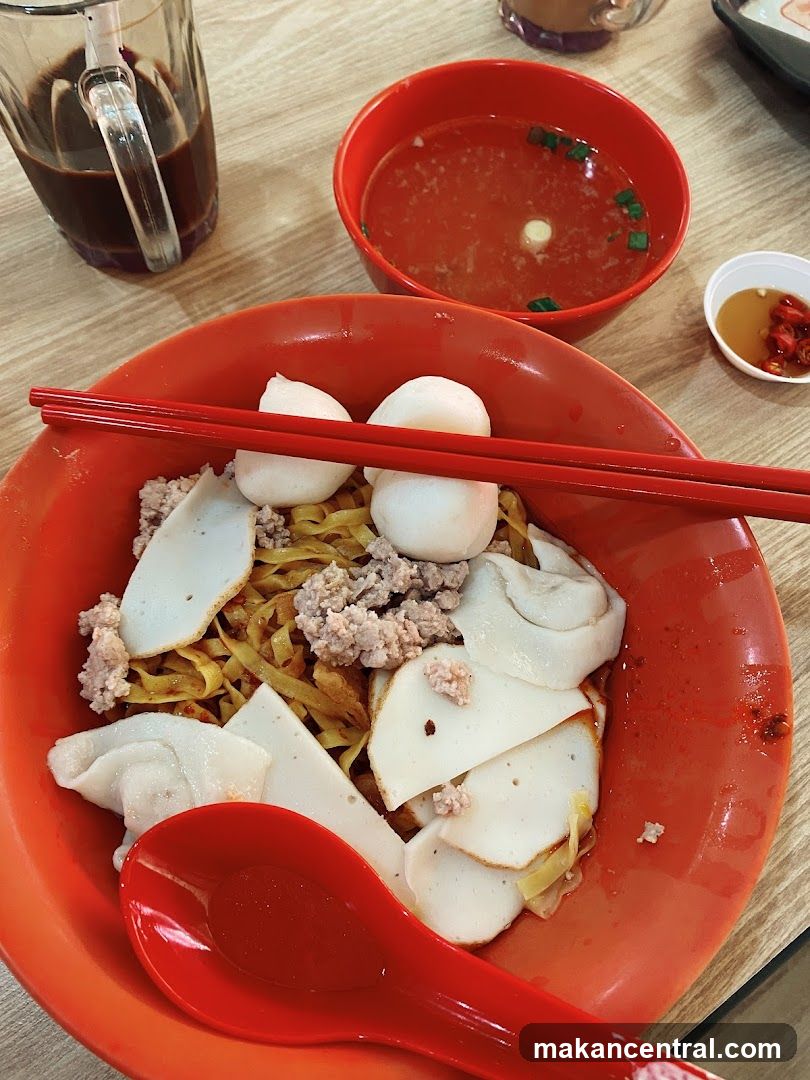 Noodles with Fish Balls and Minced Meat
