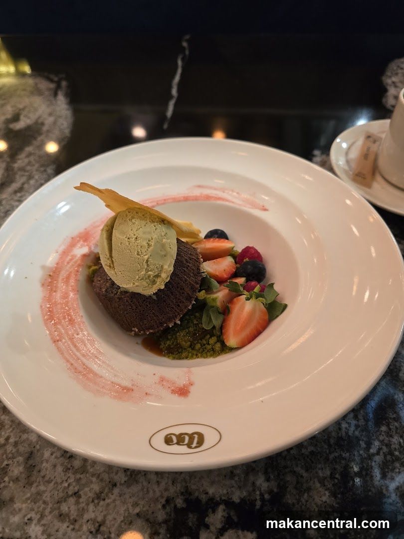 Dessert with Ice Cream and Berries