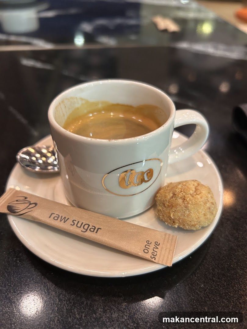 Espresso with Cookie and Sugar