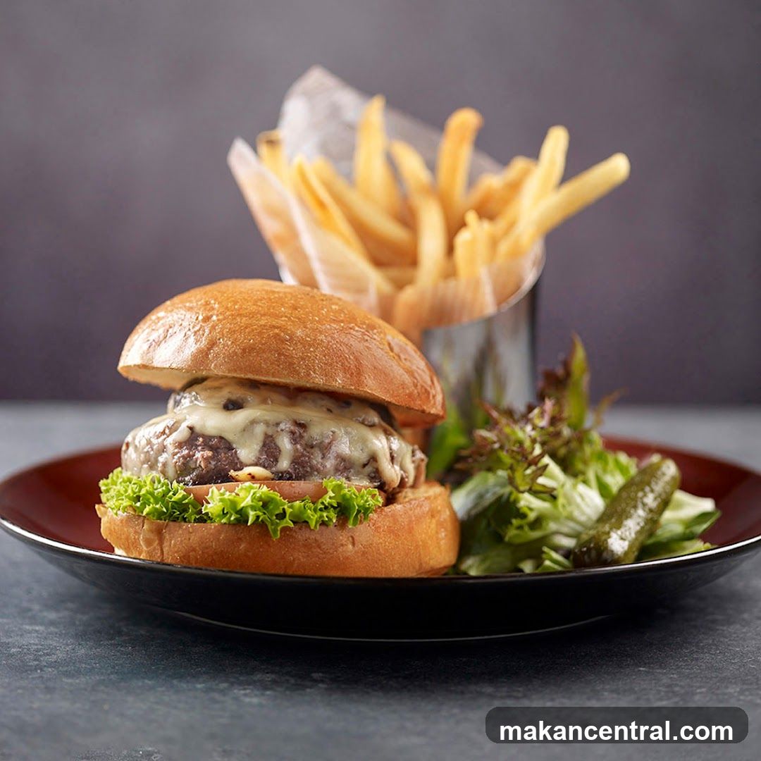 Cheeseburger with Fries