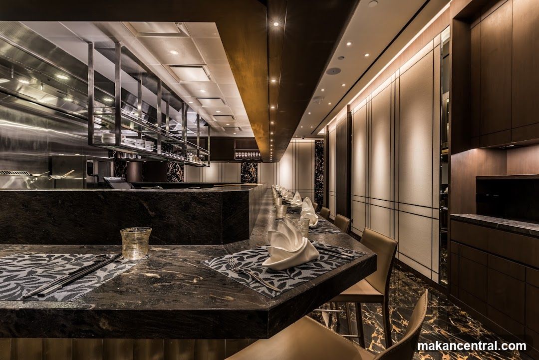 Elegant Restaurant Counter Seating