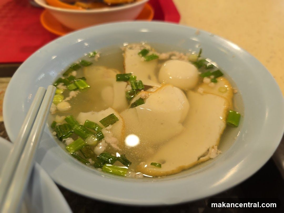 Toa Payoh Fishball Minced Meat Noodle • Laksa
