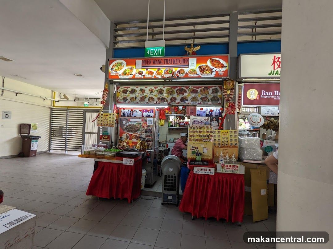 Thai and Chinese Food Stalls