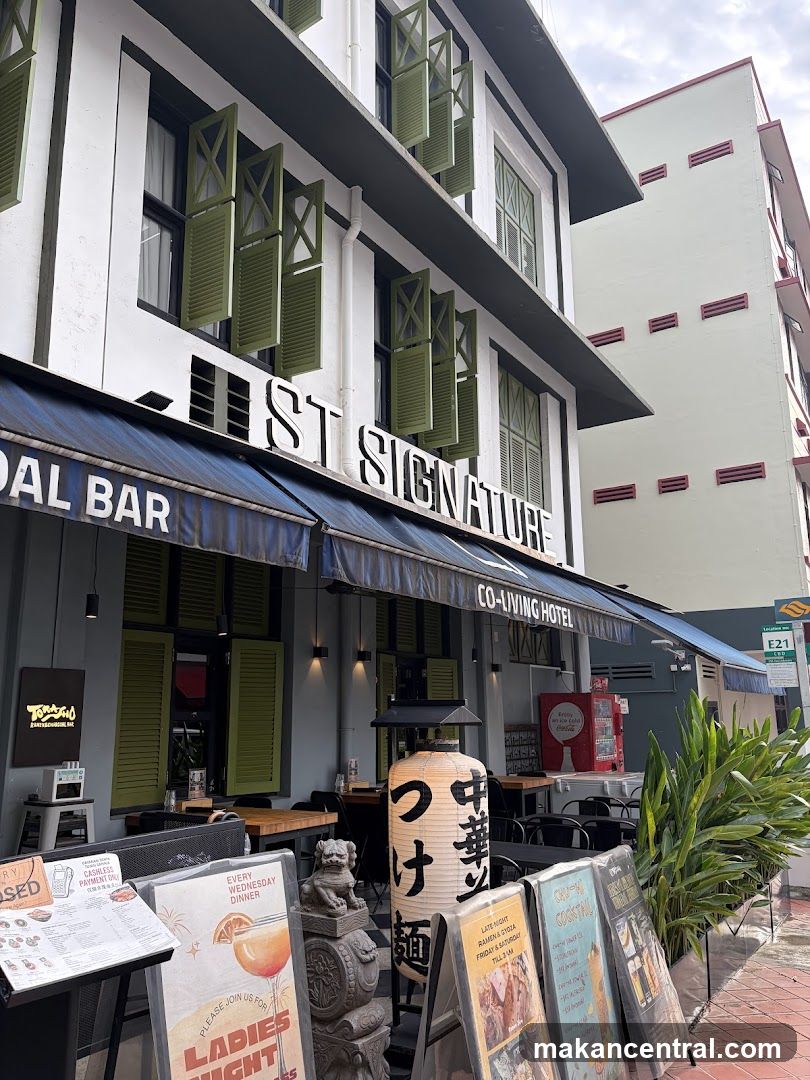 Co-Living Hotel and Bar