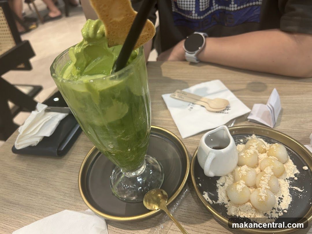 Matcha Dessert and Mochi