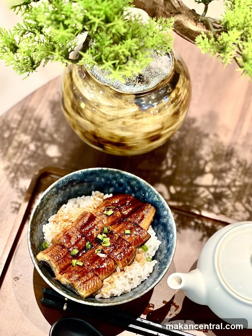 Unagi Donburi with Tea