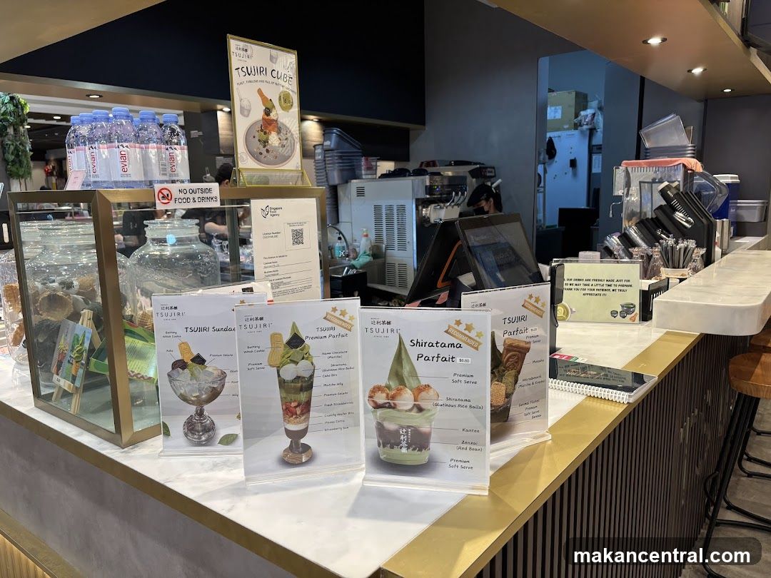 Dessert Counter Display