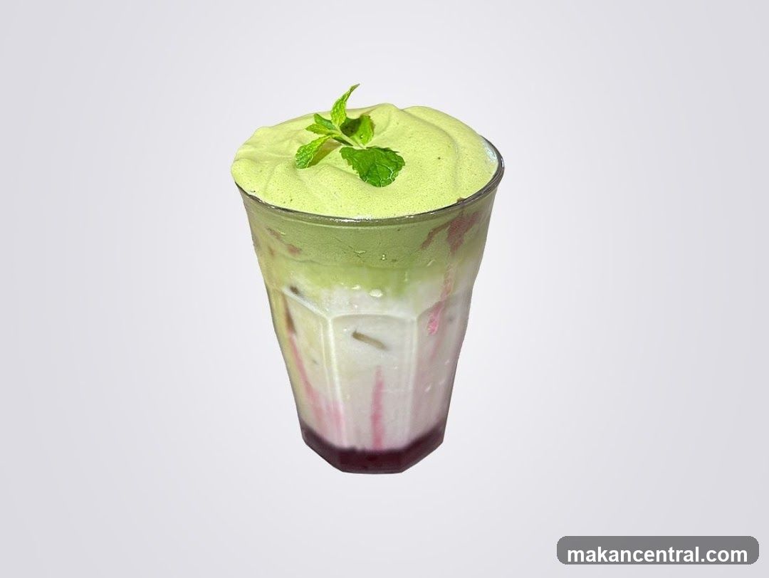 Iced Matcha Latte