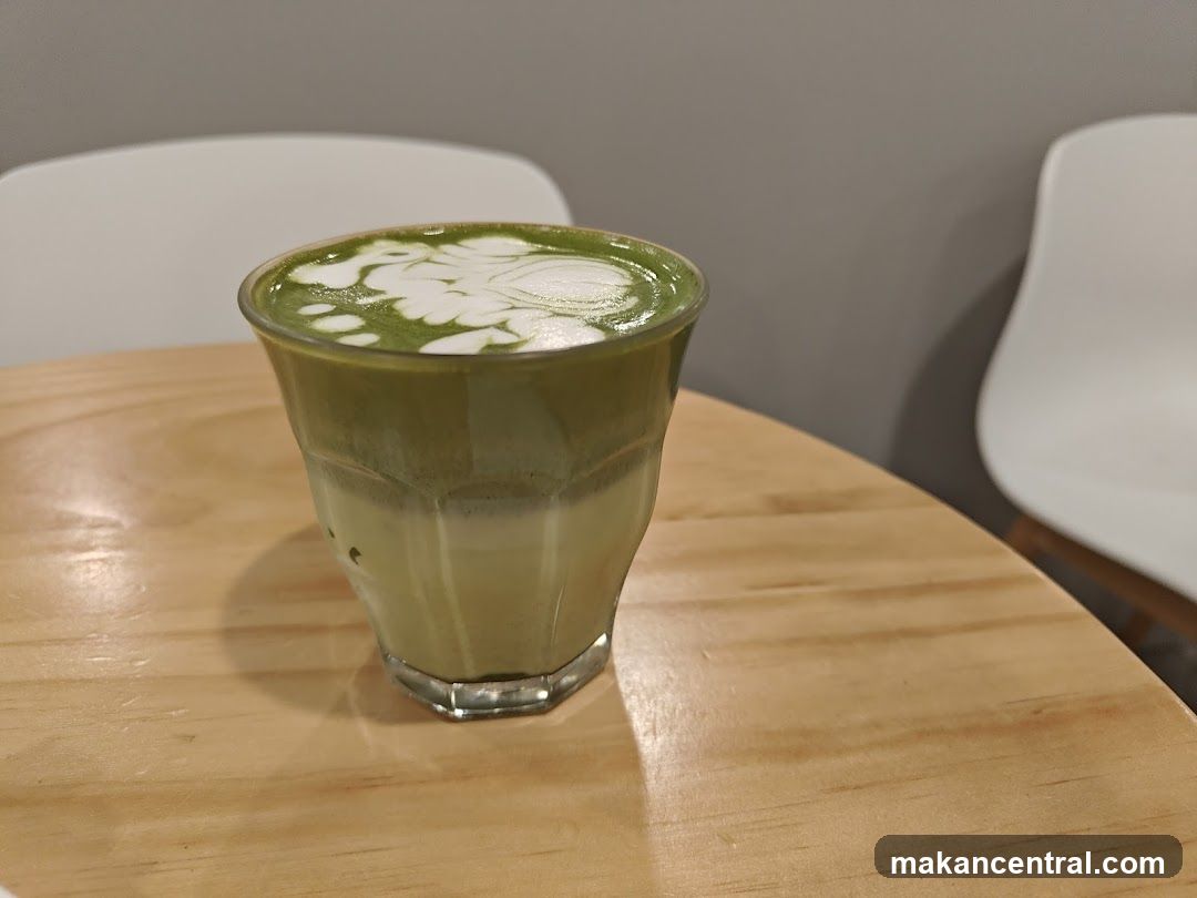 Matcha Latte with Latte Art