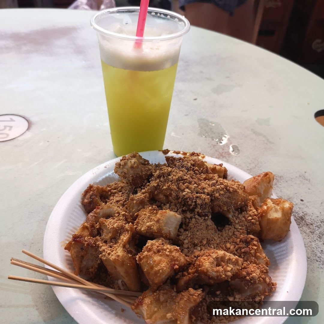 Fried Dough with Peanuts and Juice