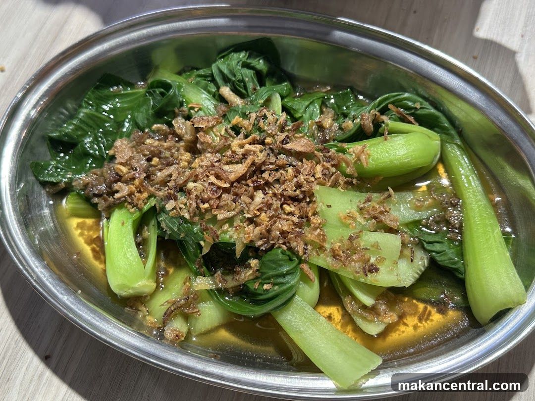 Stir-fried Bok Choy with Crispy Shallots