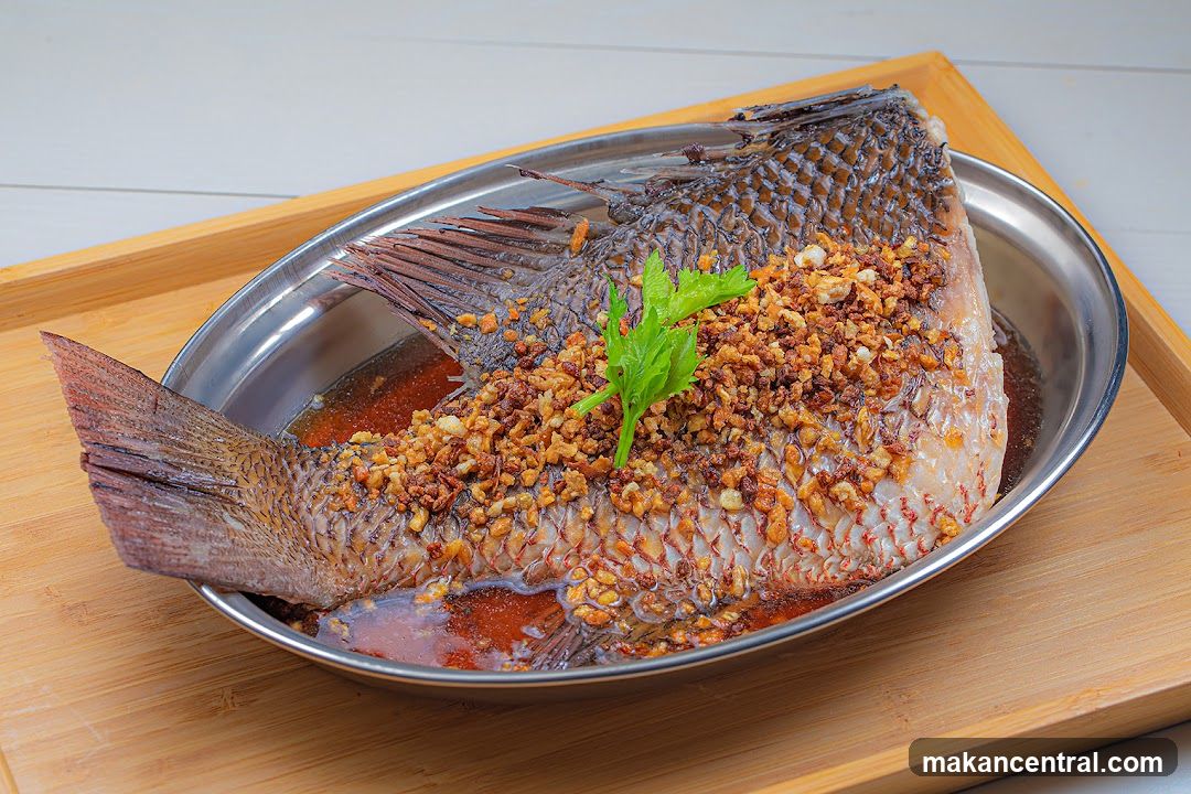 Steamed Fish with Garlic