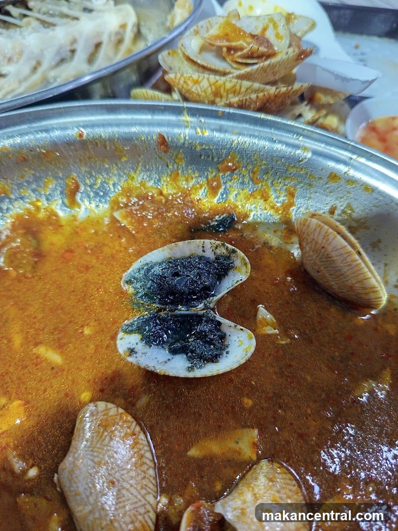 Clams in Sauce