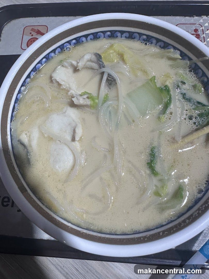 Fish Soup with Noodles and Vegetables