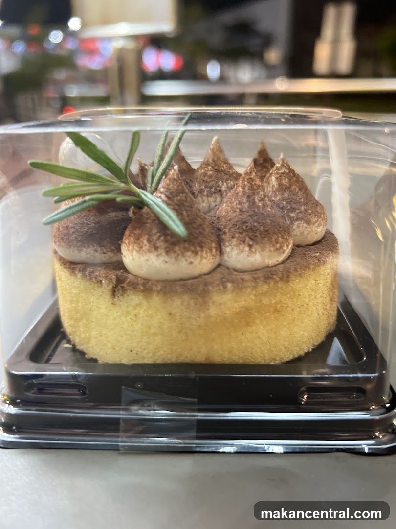 Tiramisu Cake
