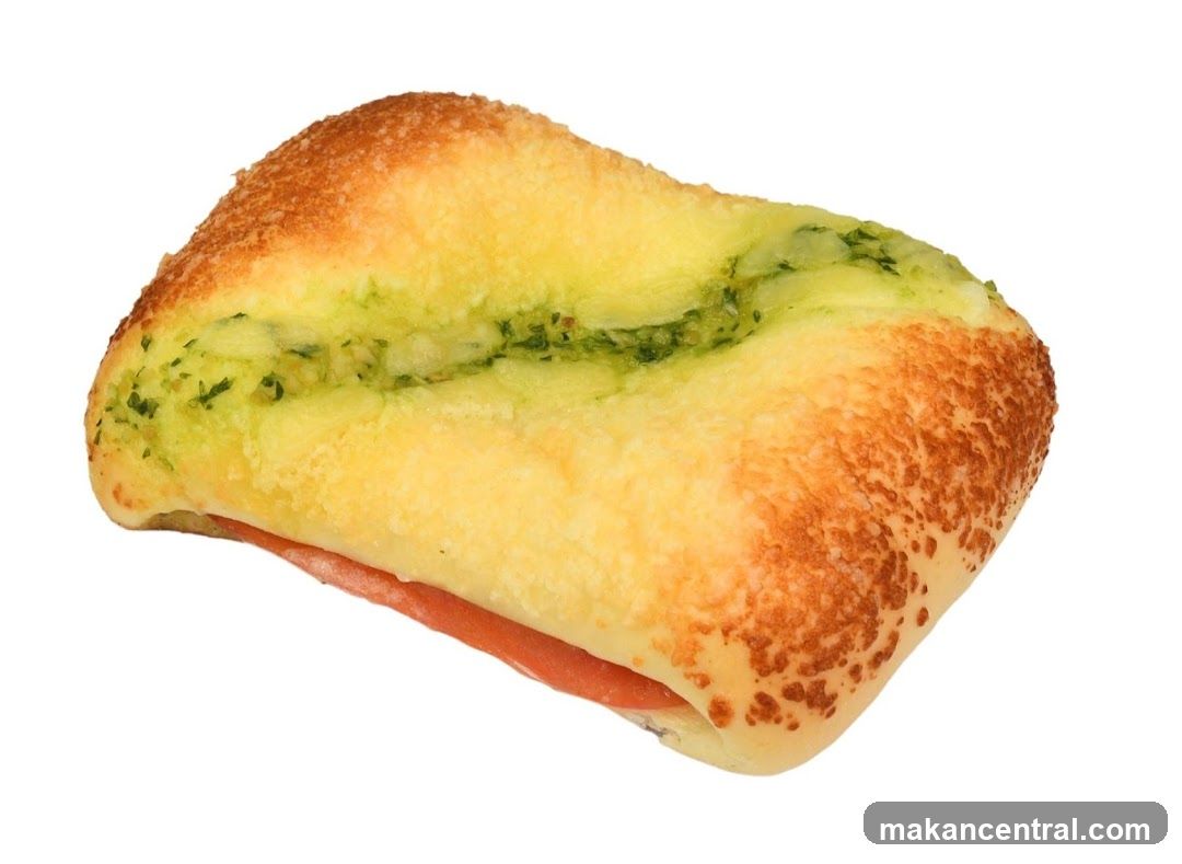 Savory Pastry with Pesto and Ham
