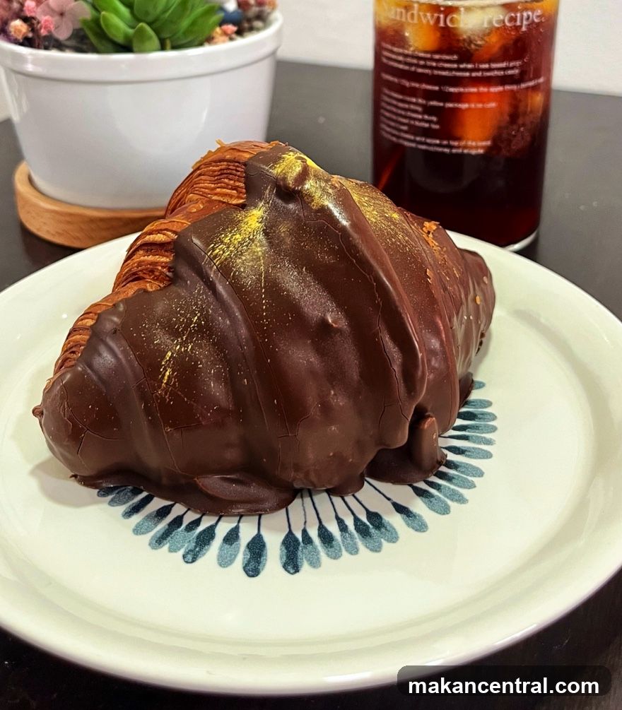 Chocolate Croissant with Drink