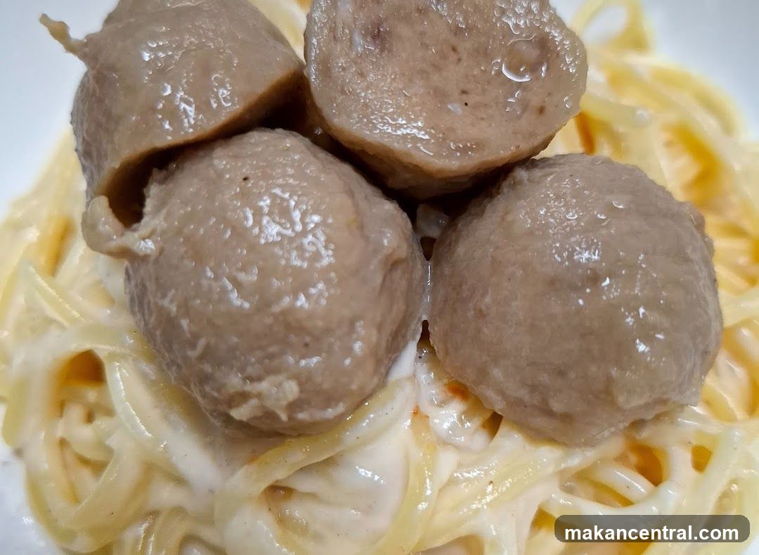 Meatballs with Creamy Pasta