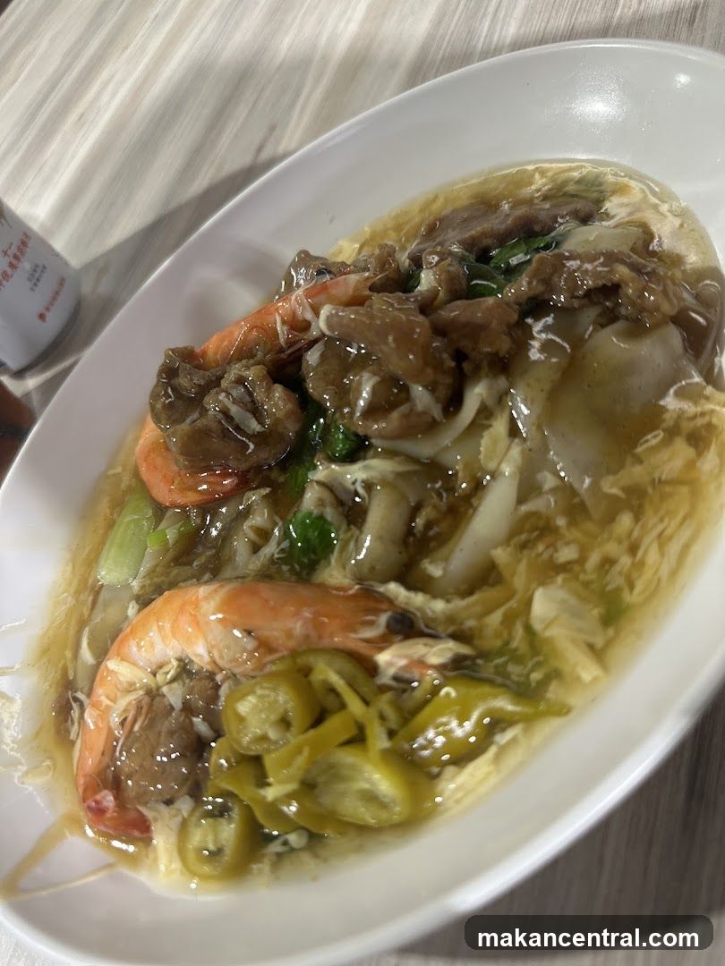 Hin Fried Hor Fun with Prawn · Beef · Sliced Fish