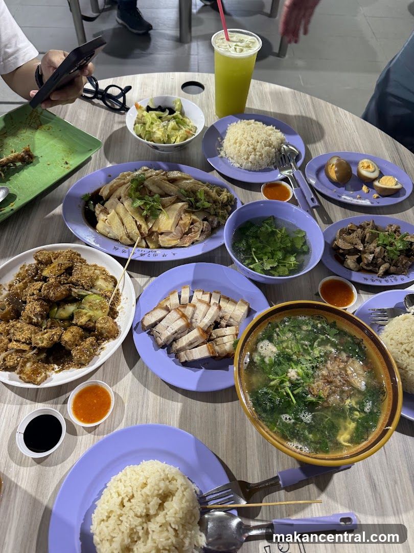 Hin Fried Hor Fun with Prawn · Beef · Sliced Fish